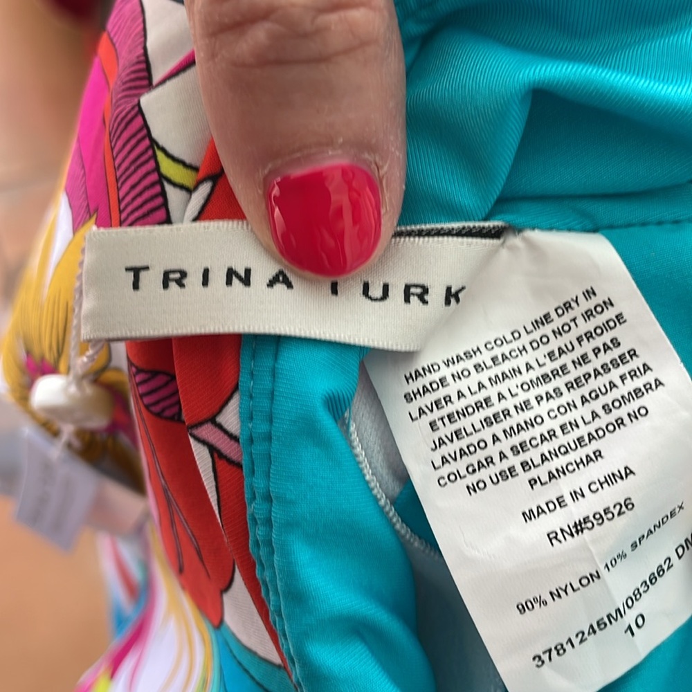 NWT TRINA TURK FONTAINE OFF‎ THE SHOULDER RUFFLE ONE PIECE SWIMSUIT Multi 10 - Picture 8 of 8